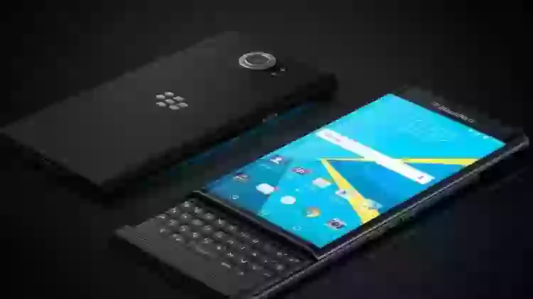 Для чего Huawei купила десятки патентов BlackBerry